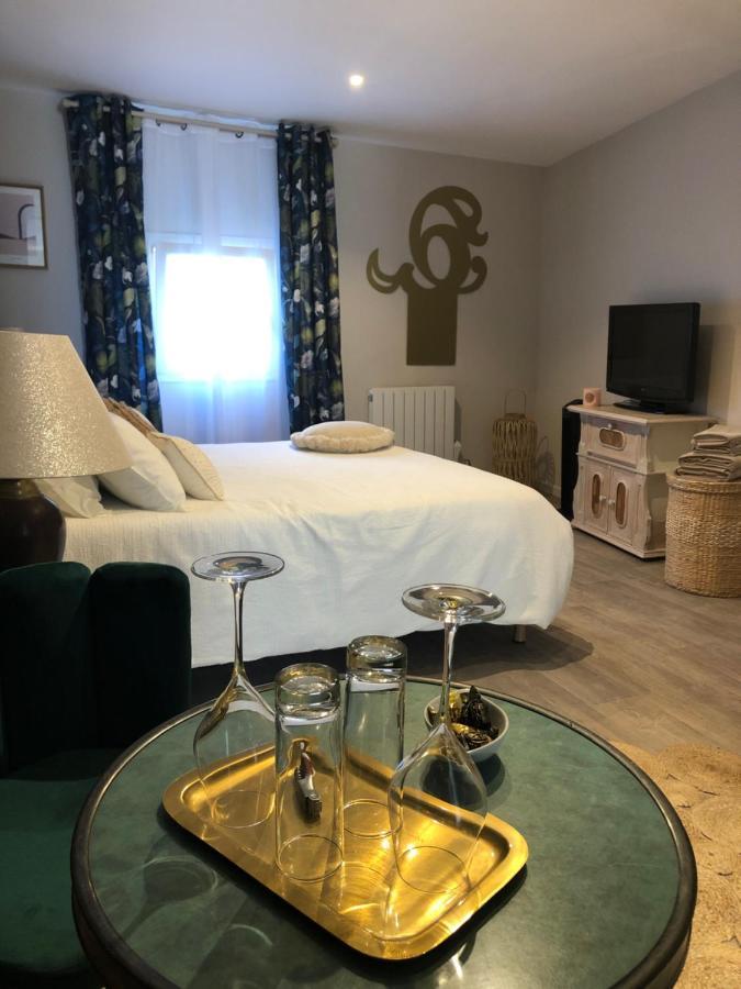 Cloutiers26 Hotel La Rochelle  Bagian luar foto